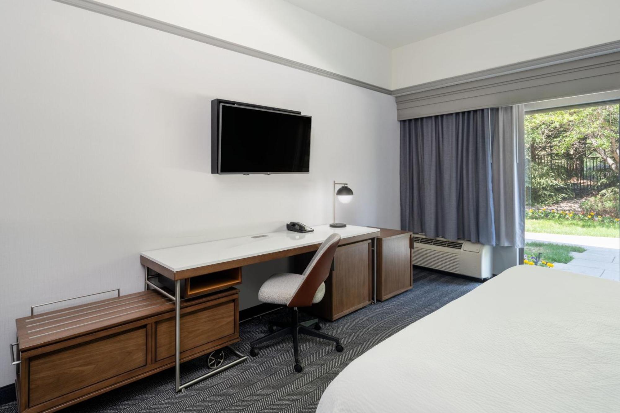 Courtyard By Marriott Colorado Springs South Hotel Ngoại thất bức ảnh