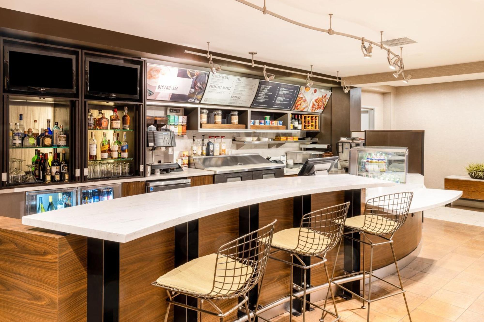 Courtyard By Marriott Colorado Springs South Hotel Ngoại thất bức ảnh