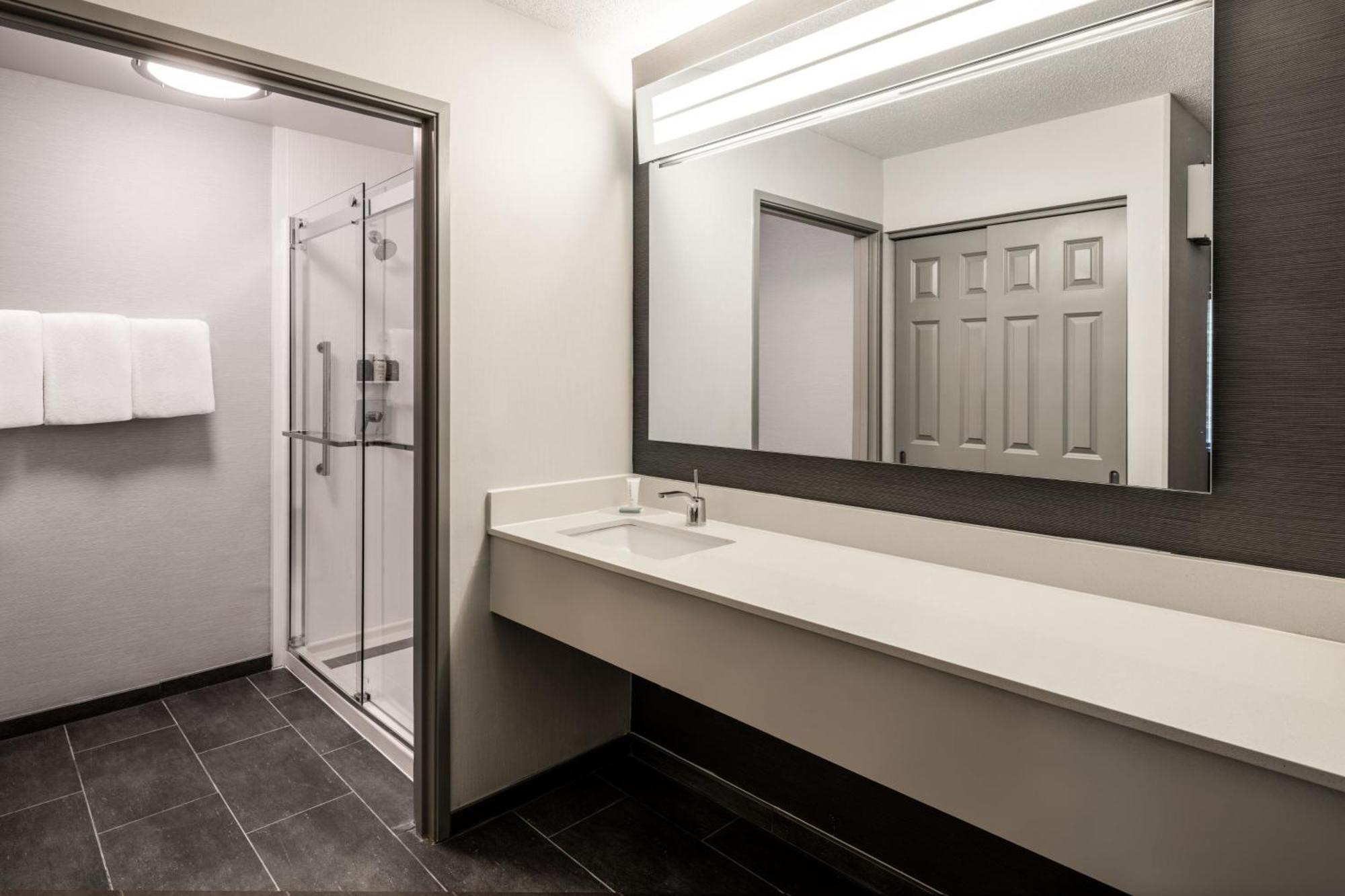 Courtyard By Marriott Colorado Springs South Hotel Ngoại thất bức ảnh