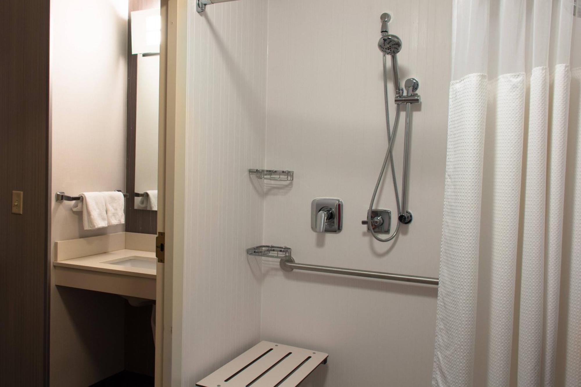 Courtyard By Marriott Colorado Springs South Hotel Ngoại thất bức ảnh