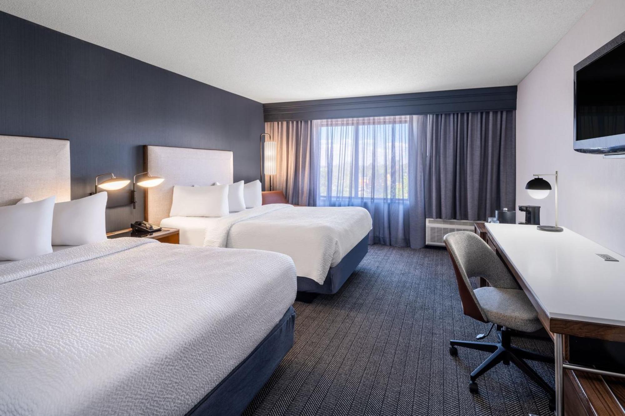 Courtyard By Marriott Colorado Springs South Hotel Ngoại thất bức ảnh